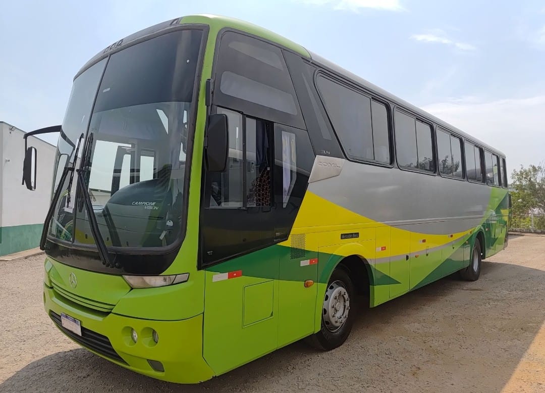 Ônibus Rodoviário Comil Campione Vision 3.45 - View 2