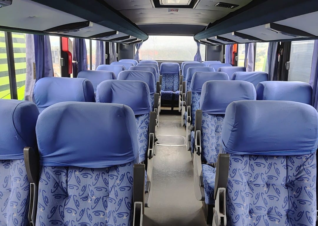 Ônibus Rodoviário Comil Campione Vision 3.45 - View 4
