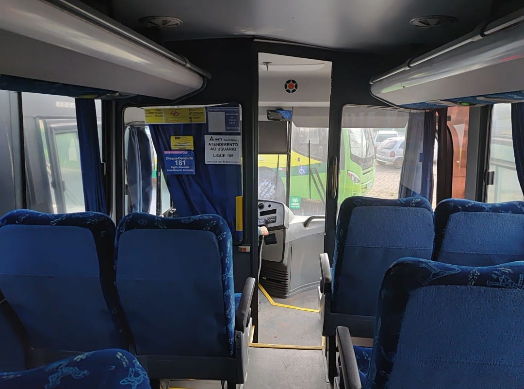 Ônibus Rodoviário Marcopolo Ideale 770 - View 3