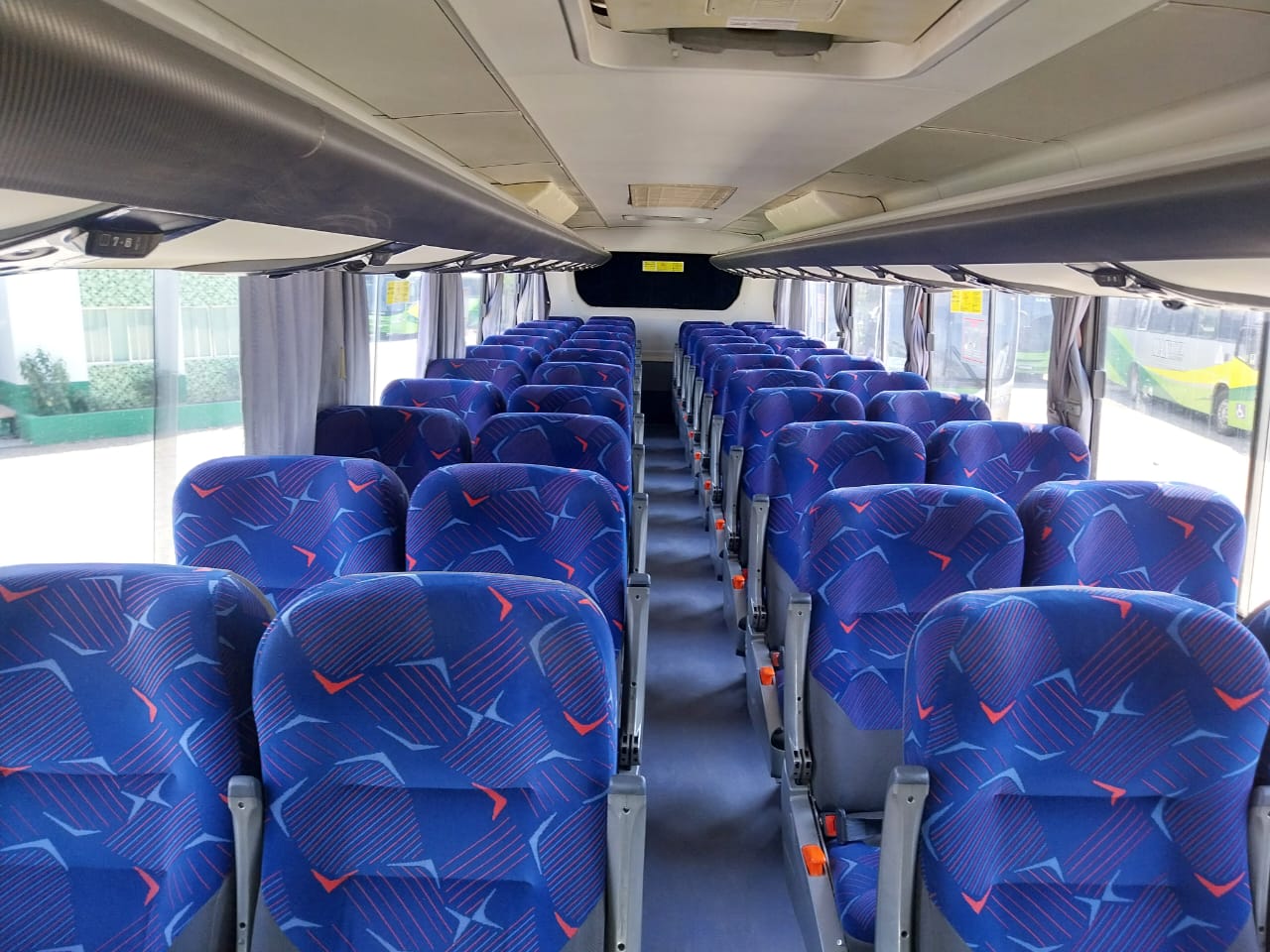 Ônibus Rodoviário Neobus N10 - View 2