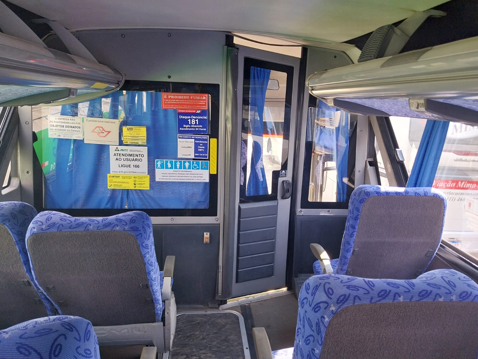 Ônibus Rodoviário Comil Campione Vision 3.45 - View 4