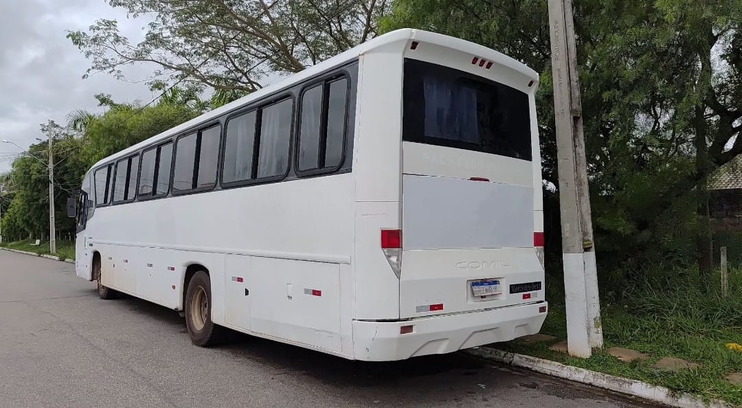 Ônibus Rodoviário Comil Campione - View 5
