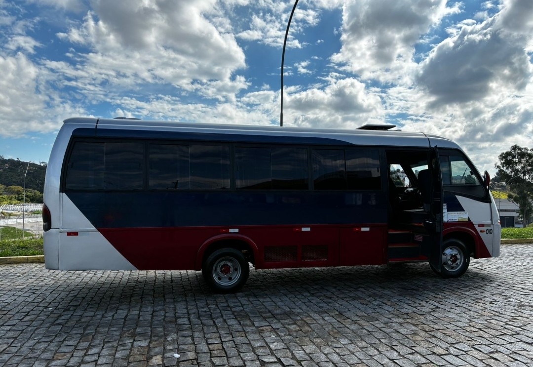 Micro ônibus Rodoviário Marcopolo Volare W9 - View 3