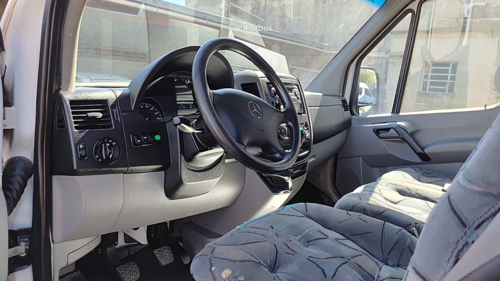 Mercedes Benz Sprinter 415 CDI - View 5