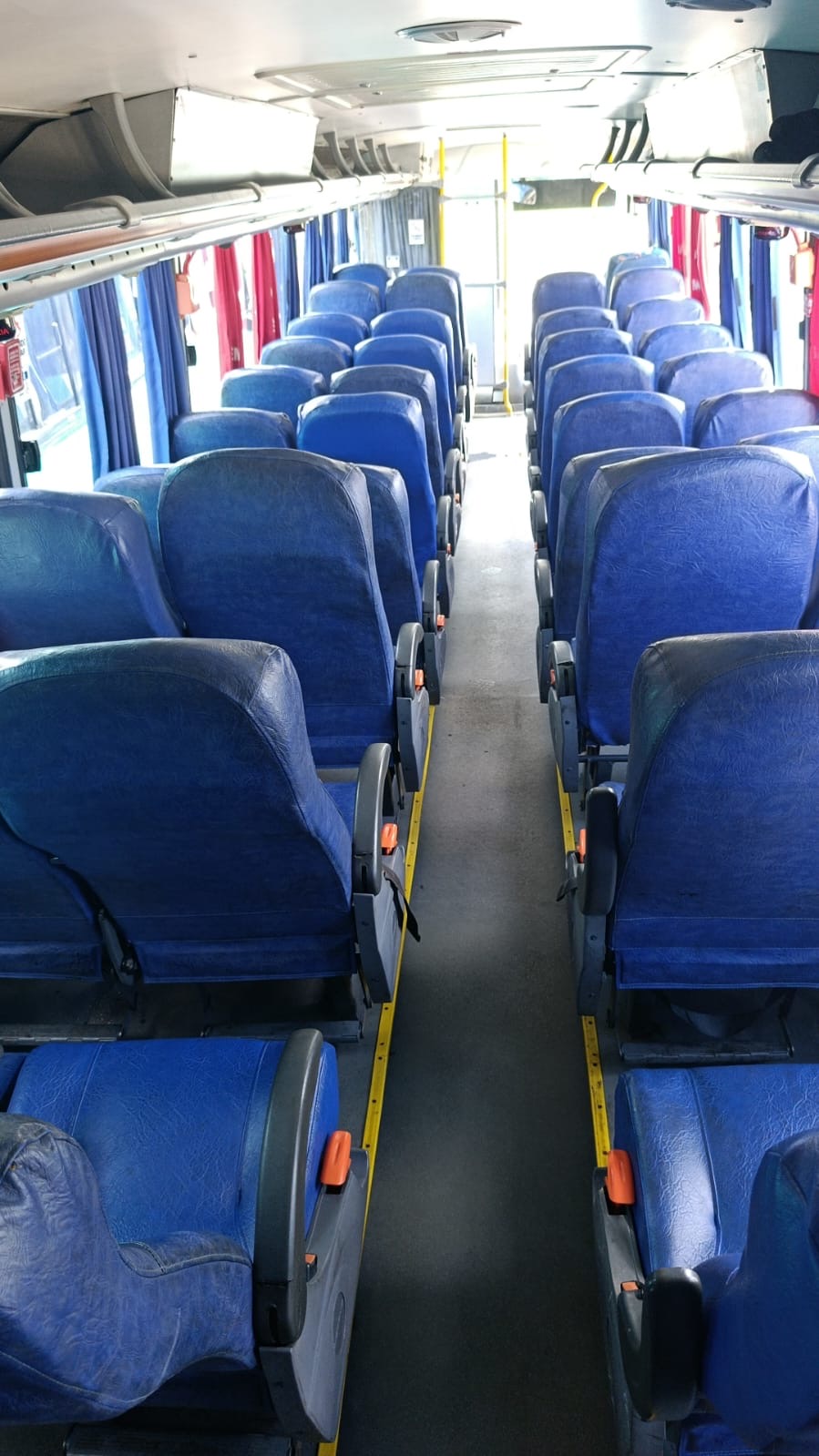 Ônibus semi rodoviário Neobus Spectrum - View 9