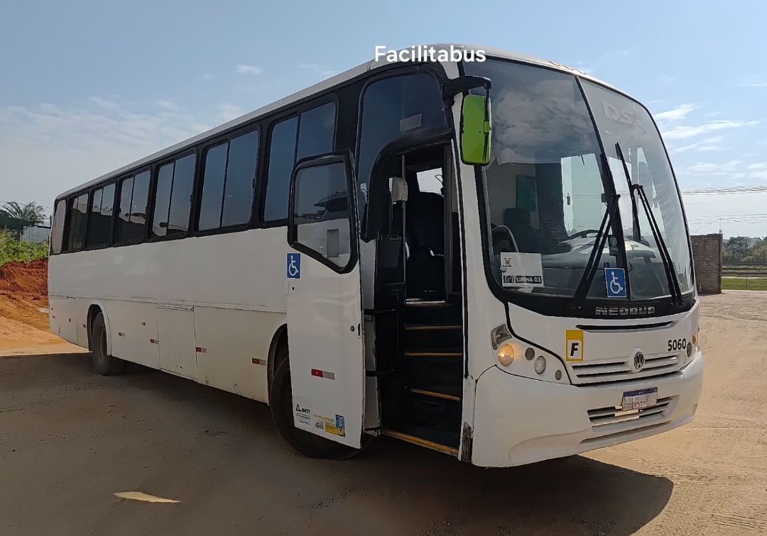 Neobus Spectrum Road 330 - View 3