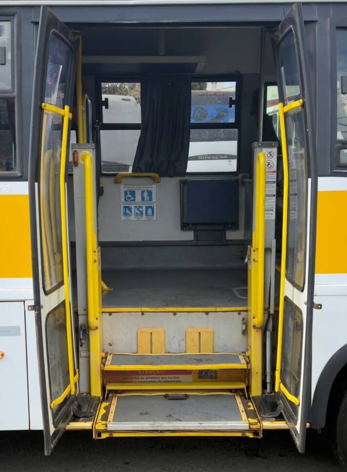 Micro Marcopolo Volare V8L - View 2