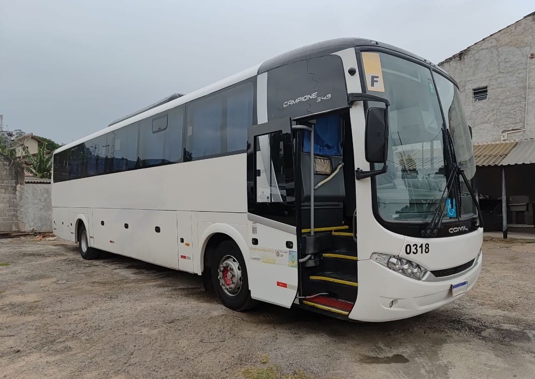 Ônibus Rodoviário     Comil Campione 3.45