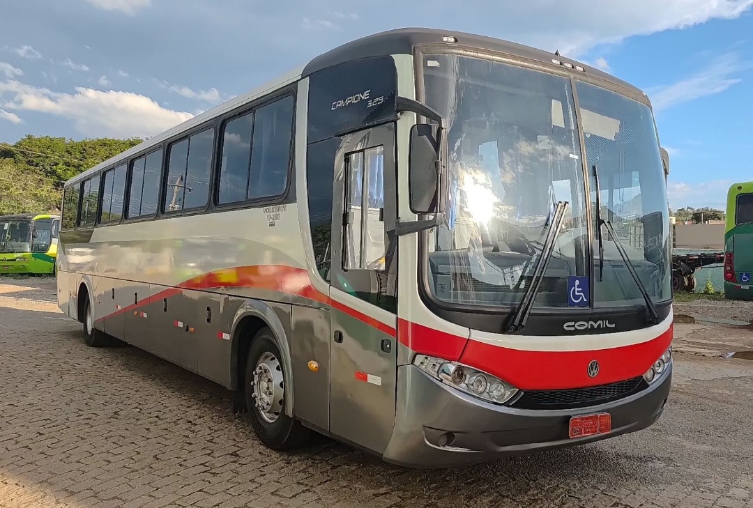 Onibus Rodoviário Comil Campione 3.25
