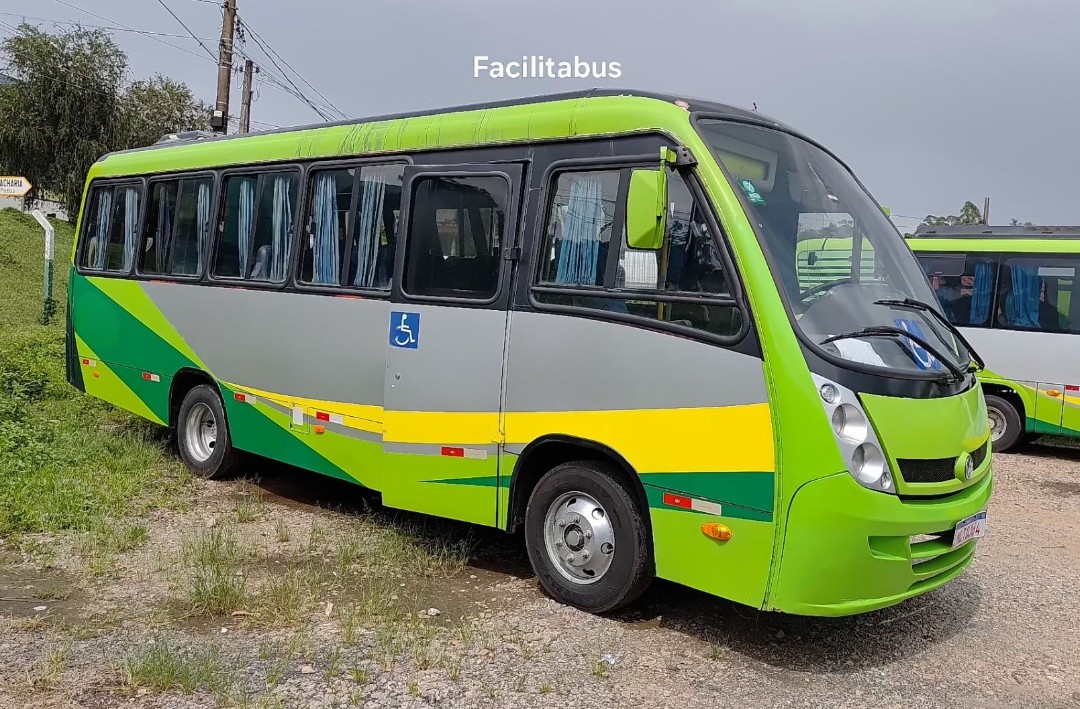 Micro ônibus Rodoviário Neobus thunder