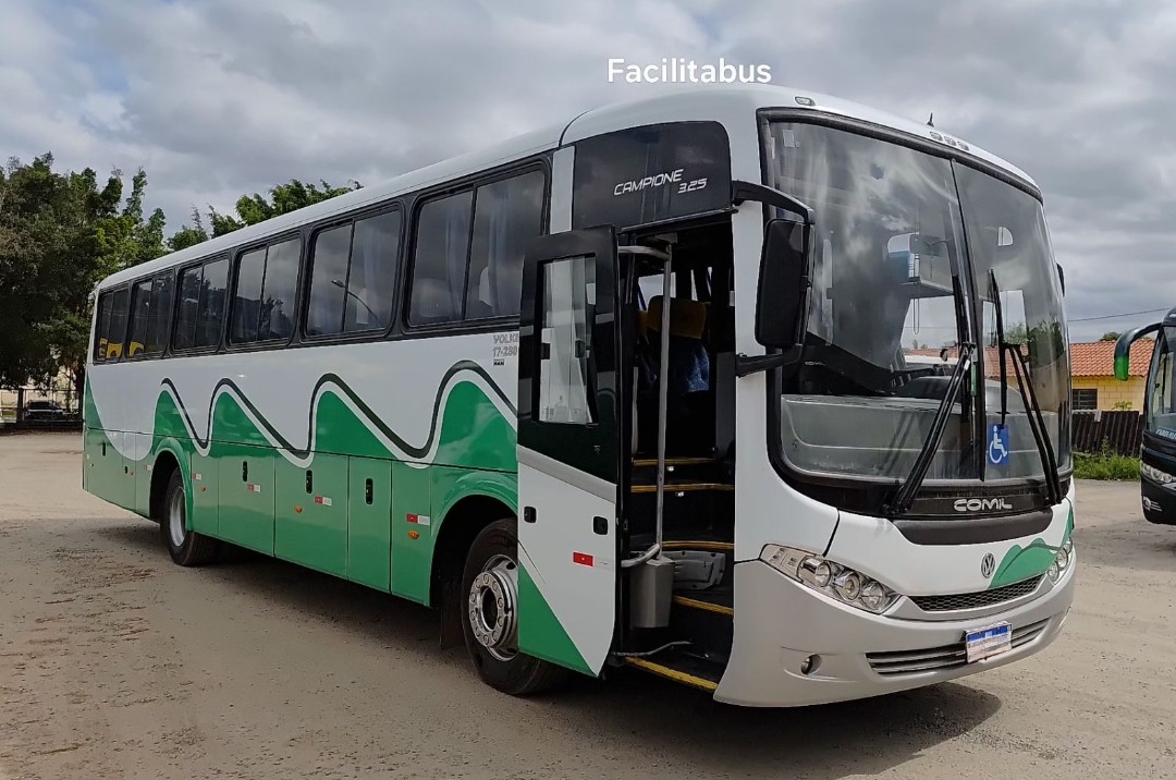 Ônibus Rodoviário  Comil Campione 3.25
